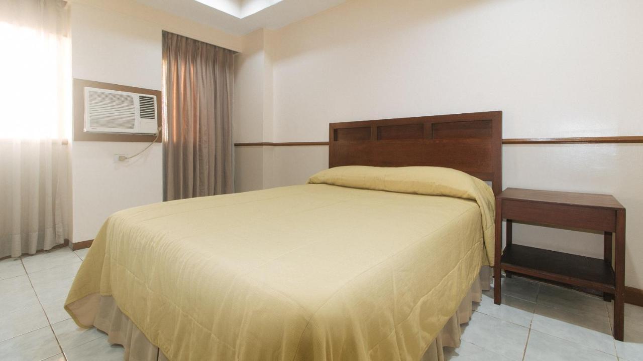 Garden Plaza Hotel มะนิลา ภายนอก รูปภาพ